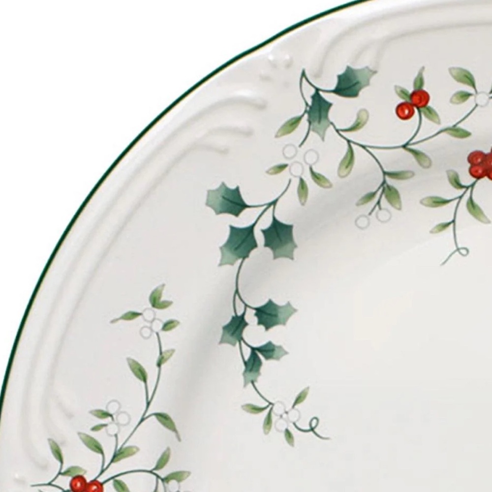 Winterberry Set of 4 Dinner Plates - Picture 2 of 4